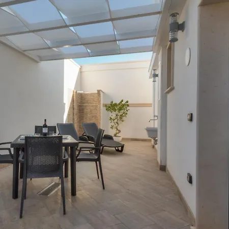 Cento Passi Dal Mare By Latuapuglia Apartment