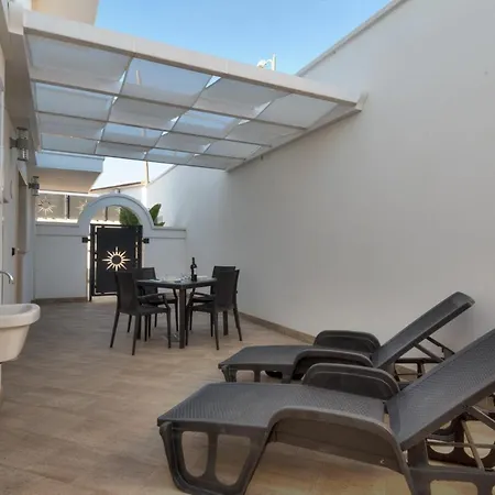 Cento Passi Dal Mare By Latuapuglia Apartment
