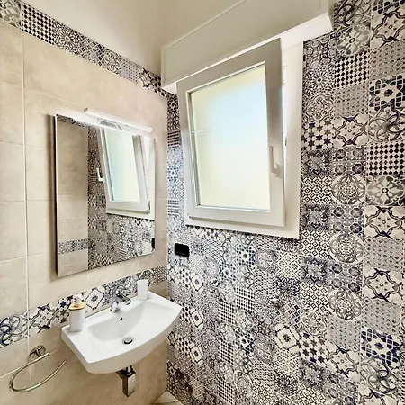 Cento Passi Dal Mare *