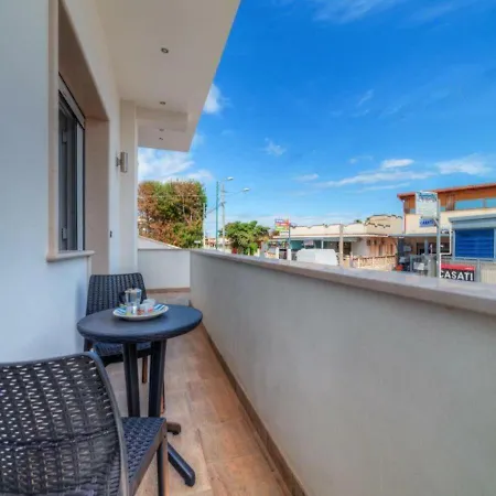 Cento Passi Dal Mare Apartment *